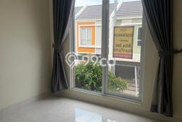 Disewakan! Rumah 3 Kamar Tidur &
2 Kamar Mandi di Gading Serpong, Tangerang Disewakan! Rumah 3 Kamar Tidur &
2 Kamar Mandi di Gading Serpong, Tangerang