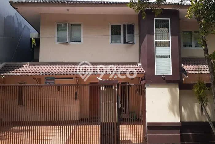 Disewakan! Rumah 3 Kamar Tidur &
3 Kamar Mandi di Jelambar, Jakarta Barat Disewakan! Rumah 3 Kamar Tidur &
3 Kamar Mandi di Jelambar, Jakarta Barat