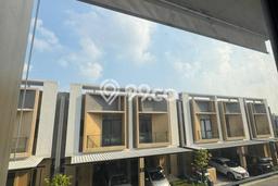 Disewakan! Rumah 3 Kamar Tidur &
3 Kamar Mandi di BSD City, Tangerang Disewakan! Rumah 3 Kamar Tidur &
3 Kamar Mandi di BSD City, Tangerang