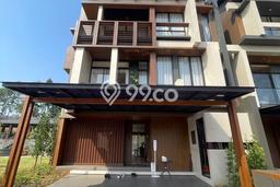 For Sale! Luxury House LT 180m2 Desain Elegan di BSD For Sale! Luxury House LT 180m2 Desain Elegan di BSD