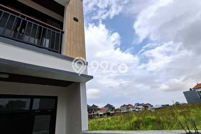 Jual Rumah Strategis Bagus Punya 4 KT di Denpasar Timur Denpasar SHM Jual Rumah Strategis Bagus Punya 4 KT di Denpasar Timur Denpasar SHM