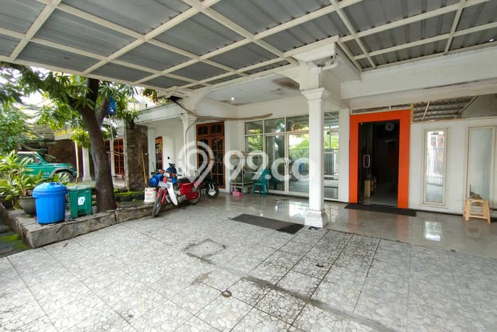 Rumah Strategis Minimalis Lb 404m2 di Tenggilis Mejoyo, Surabaya Rumah Strategis Minimalis Lb 404m2 di Tenggilis Mejoyo, Surabaya