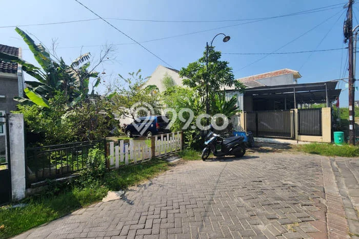 Hunian Strategis 2 KT LB 157m2 Kondisi Bagus di Gununganyar Hunian Strategis 2 KT LB 157m2 Kondisi Bagus di Gununganyar