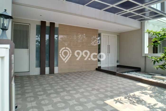 Rumah di Pakuwon City, 4 KT, Lingkungan Nyaman Rumah di Pakuwon City, 4 KT, Lingkungan Nyaman