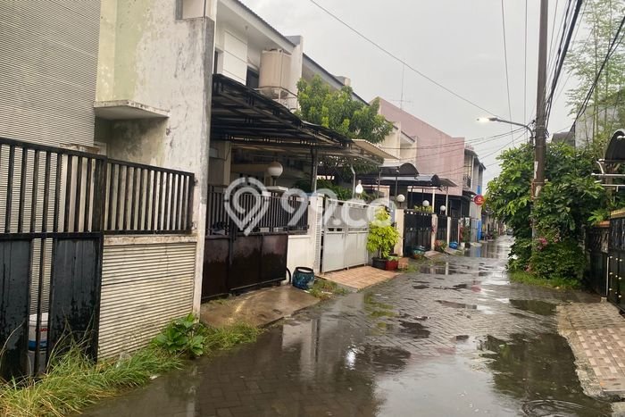 Hunian Cantik Minimalis Lb 120m2 di Tambaksari, Surabaya Hunian Cantik Minimalis Lb 120m2 di Tambaksari, Surabaya