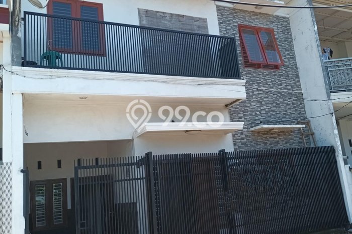 Hunian Cantik Modern Lb 100m2 di Gedangan, Sidoarjo Hunian Cantik Modern Lb 100m2 di Gedangan, Sidoarjo
