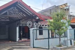 Dijual Rumah 4 Kamar Lokasi Strategis Nyaman dan Strategis di Rungkut Dijual Rumah 4 Kamar Lokasi Strategis Nyaman dan Strategis di Rungkut