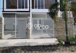 Jual Rumah Strategis Bagus Punya 3 KT di Rungkut Surabaya SHM Jual Rumah Strategis Bagus Punya 3 KT di Rungkut Surabaya SHM