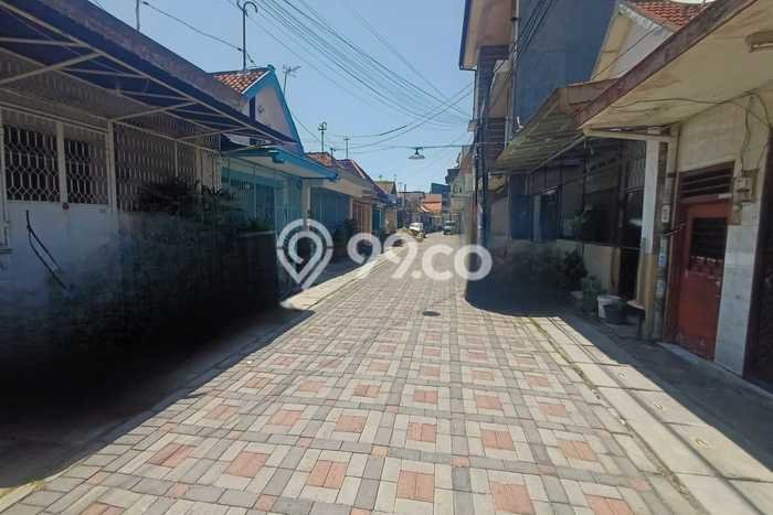 Dijual Rumah 3 Kamar Lokasi Ideal Bagus dan Strategis di Genteng Dijual Rumah 3 Kamar Lokasi Ideal Bagus dan Strategis di Genteng