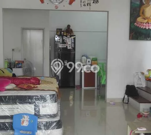 Disewakan Rumah Bagus di Wiyung Harga Rp 1,15 Miliar/ Tahun Disewakan Rumah Bagus di Wiyung Harga Rp 1,15 Miliar/ Tahun