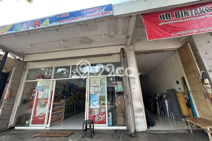 Area Ramai! Ruko Dijual di Jombang untuk Bisnis Luas Bangunan 300m2 Area Ramai! Ruko Dijual di Jombang untuk Bisnis Luas Bangunan 300m2