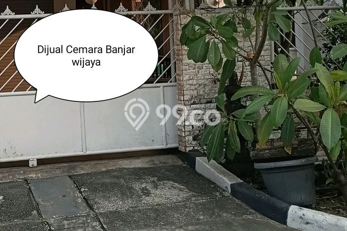 Hunian Cantik Modern Lb 180m2 di Cipondoh, Tangerang Hunian Cantik Modern Lb 180m2 di Cipondoh, Tangerang