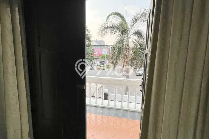 Siap Huni Hunian Elit 4 Kamar di Cipondoh Dekat ke Mana Pun Siap Huni Hunian Elit 4 Kamar di Cipondoh Dekat ke Mana Pun