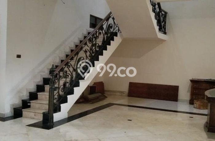 Jual Rumah Luas Elegan Dengan View Eksklusif di Kemang, Jakarta Selatan Jual Rumah Luas Elegan Dengan View Eksklusif di Kemang, Jakarta Selatan