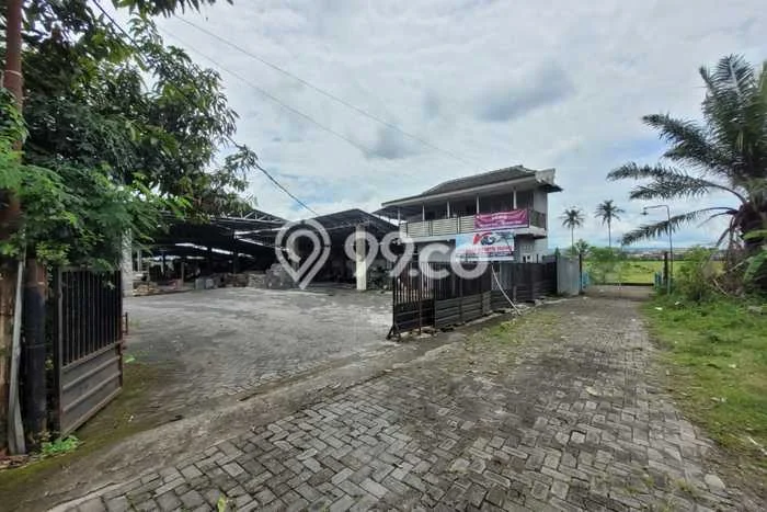 FOR SALE! Gudang di Pakis Malang, LT 2098m2, LB 2098m2 FOR SALE! Gudang di Pakis Malang, LT 2098m2, LB 2098m2