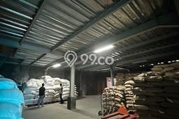 Area Ramai! Gudang Dijual di Caringin untuk Bisnis Luas Bangunan 2124m2 Area Ramai! Gudang Dijual di Caringin untuk Bisnis Luas Bangunan 2124m2