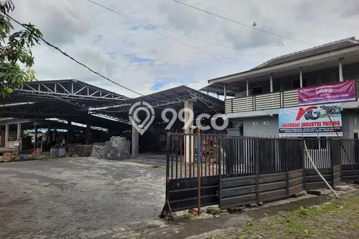 FOR SALE! Gudang di Pakis Malang, LT 2098m2, LB 2098m2 FOR SALE! Gudang di Pakis Malang, LT 2098m2, LB 2098m2