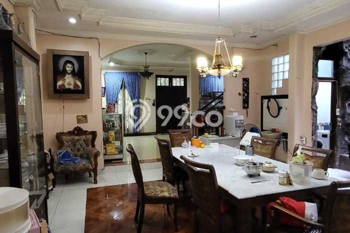 Rumah Elit Modern Tanpa Renovasi di Pondok Gede Bekasi Rumah Elit Modern Tanpa Renovasi di Pondok Gede Bekasi