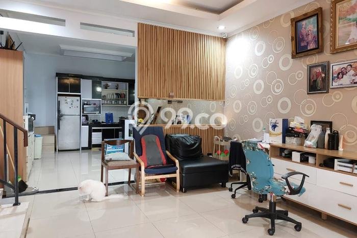 Dijual Hunian Rumah Terawat 3 Kamar di Harapan Indah, Bekasi Dijual Hunian Rumah Terawat 3 Kamar di Harapan Indah, Bekasi