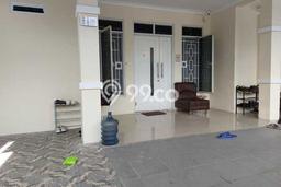 Rumah Kost Dijual di harapan indah Bekasi Luas 180m2 Rumah Kost Dijual di harapan indah Bekasi Luas 180m2