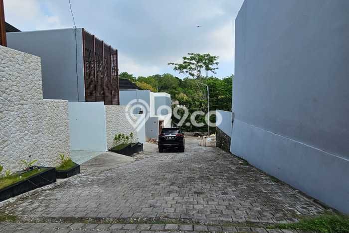 Vila Strategis di , Area 100m2m², Lingkungan Tenang dan nyaman Vila Strategis di , Area 100m2m², Lingkungan Tenang dan nyaman