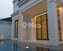 Ready to Use! Premium House LT 234m2 Desain Modern di Kemang Ready to Use! Premium House LT 234m2 Desain Modern di Kemang