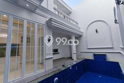 Rumah Elit LB 263m2 Siap Huni Desain Elegan di Joglo, Jakarta Barat Rumah Elit LB 263m2 Siap Huni Desain Elegan di Joglo, Jakarta Barat