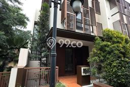 Dijual Hunian Rumah Terawat 3 KT di BSD, Tangerang Dijual Hunian Rumah Terawat 3 KT di BSD, Tangerang