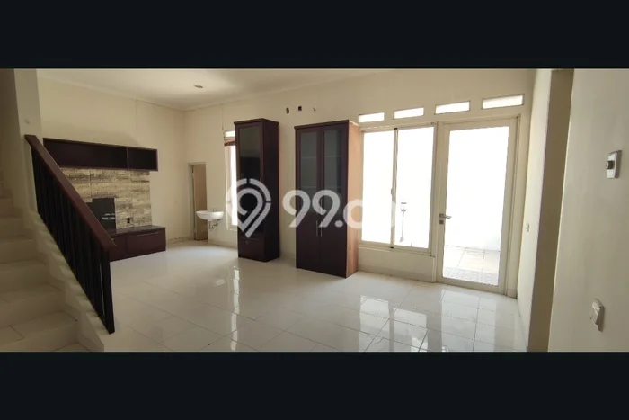 Rumah Disewakan Tangerang LT 180m2 LB 149m2 Kawasan Gading Serpong Rumah Disewakan Tangerang LT 180m2 LB 149m2 Kawasan Gading Serpong