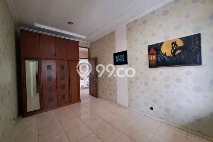 Jarang Ada! Rumah Sewa 5 Kamar Nyaman Siap Huni Turangga Jarang Ada! Rumah Sewa 5 Kamar Nyaman Siap Huni Turangga