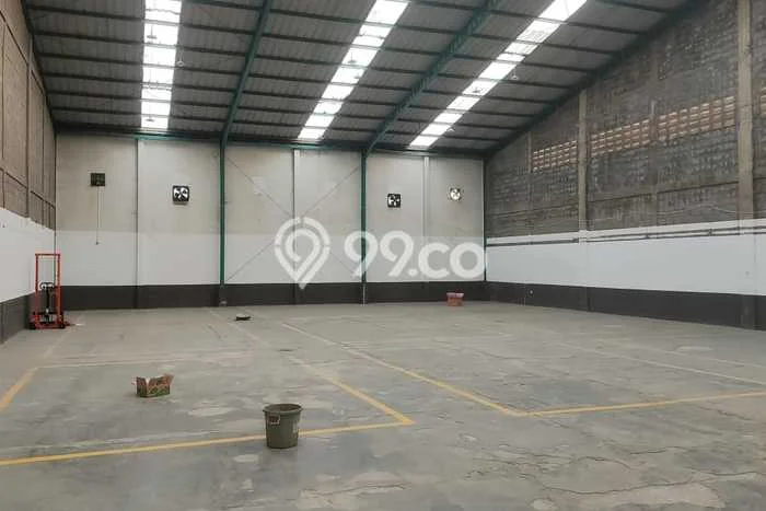 Gudang Bagus Dijual LB 576m2 Lokasi Strategis Bandung Area Cocok untuk Berbisnis Gudang Bagus Dijual LB 576m2 Lokasi Strategis Bandung Area Cocok untuk Berbisnis