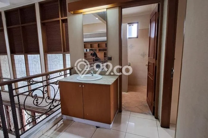Jarang Ada! Rumah Sewa 5 Kamar Nyaman Siap Huni Turangga Jarang Ada! Rumah Sewa 5 Kamar Nyaman Siap Huni Turangga