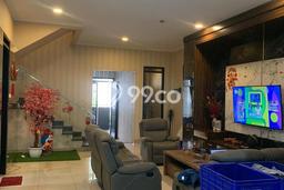 Ready to Use! Premium House LT 200m2 Desain Modern di Taman Kopo Indah Ready to Use! Premium House LT 200m2 Desain Modern di Taman Kopo Indah