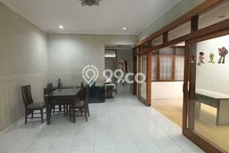 Hunian Mewah LB 150m2 Siap Pakai Desain Elegan di Singgasana, Bandung Hunian Mewah LB 150m2 Siap Pakai Desain Elegan di Singgasana, Bandung