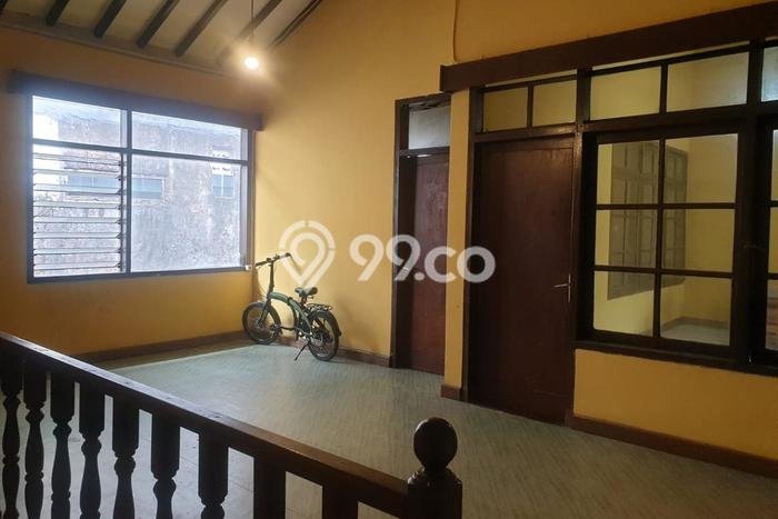 Hunian Asri 5 KT di Burangrang, Bandung - LT 174m² Hunian Asri 5 KT di Burangrang, Bandung - LT 174m²