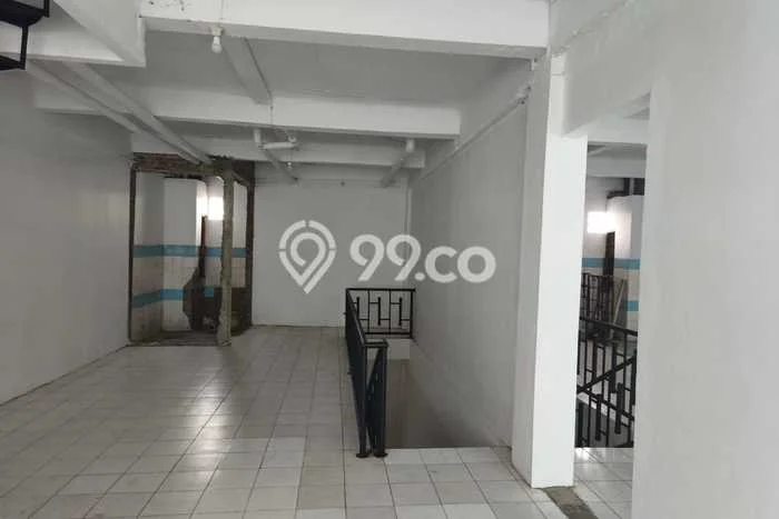 Unit Ruko Paling Strategis di Astanaanyar Bandung dengan LB 540m2 Unit Ruko Paling Strategis di Astanaanyar Bandung dengan LB 540m2