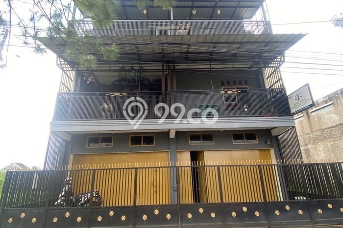 Unit Ruko Paling Strategis di Indihiang Tasikmalaya dengan LB 420m2 Unit Ruko Paling Strategis di Indihiang Tasikmalaya dengan LB 420m2