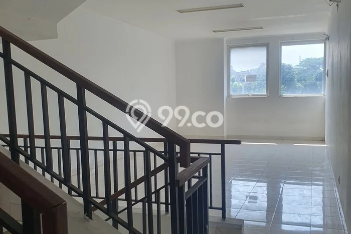 Disewakan Ruko di Kawasan Ramai Summarecon Serpong Luas 200m2 Disewakan Ruko di Kawasan Ramai Summarecon Serpong Luas 200m2