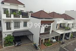 Ready to Use! Luxury House LT 94m2 Desain Modern di Cipinang Ready to Use! Luxury House LT 94m2 Desain Modern di Cipinang