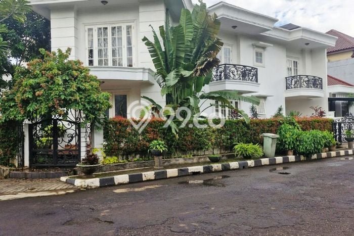 Dijual Rumah Mewah Megah Dengan View Cantik di Cikunir, Bekasi Dijual Rumah Mewah Megah Dengan View Cantik di Cikunir, Bekasi