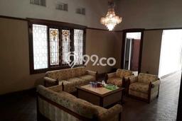 Ready to Use! Luxury House LT 1003m2 Desain Elegan di Sayap Dago Ready to Use! Luxury House LT 1003m2 Desain Elegan di Sayap Dago