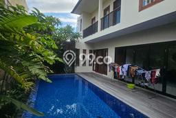 HARGA TERBAIK! Vila Kawasan , Luas 200m2m², Area Strategis HARGA TERBAIK! Vila Kawasan , Luas 200m2m², Area Strategis