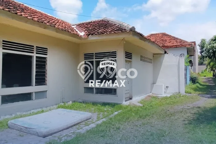 Ruko Dijual di Banyuwangi LT 765m2, LB 400m2 Solusi Investasi Cerdas Ruko Dijual di Banyuwangi LT 765m2, LB 400m2 Solusi Investasi Cerdas