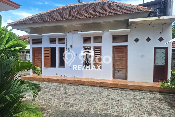 Jual Rumah Strategis Bagus Punya 5 KT di Banyuwangi Banyuwangi SHM Jual Rumah Strategis Bagus Punya 5 KT di Banyuwangi Banyuwangi SHM