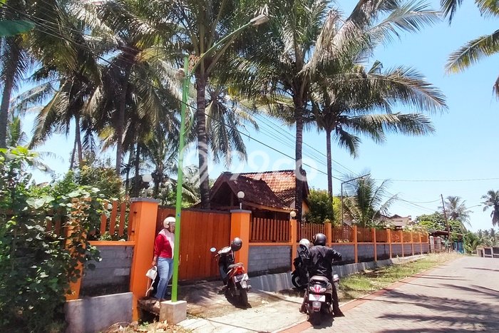 DIJUAL! Vila Kawasan Banyuwangi, Luas 1125m2m², Akses ke Pusat Kota DIJUAL! Vila Kawasan Banyuwangi, Luas 1125m2m², Akses ke Pusat Kota