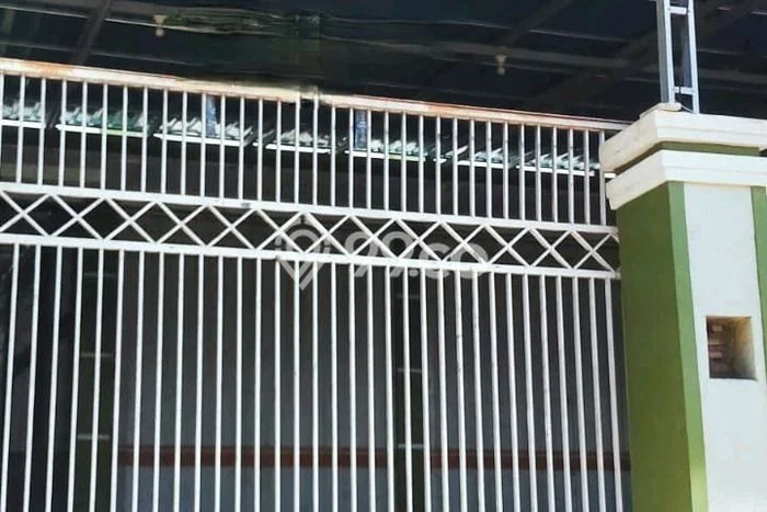 FOR SALE! Ruko di Banyuwangi Banyuwangi, LT 410m2, LB 390m2 FOR SALE! Ruko di Banyuwangi Banyuwangi, LT 410m2, LB 390m2
