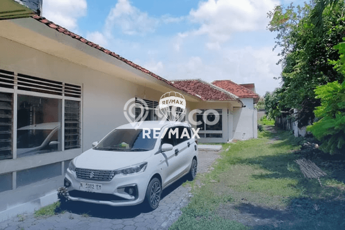 Ruko Dijual di Banyuwangi LT 765m2, LB 400m2 Solusi Investasi Cerdas Ruko Dijual di Banyuwangi LT 765m2, LB 400m2 Solusi Investasi Cerdas