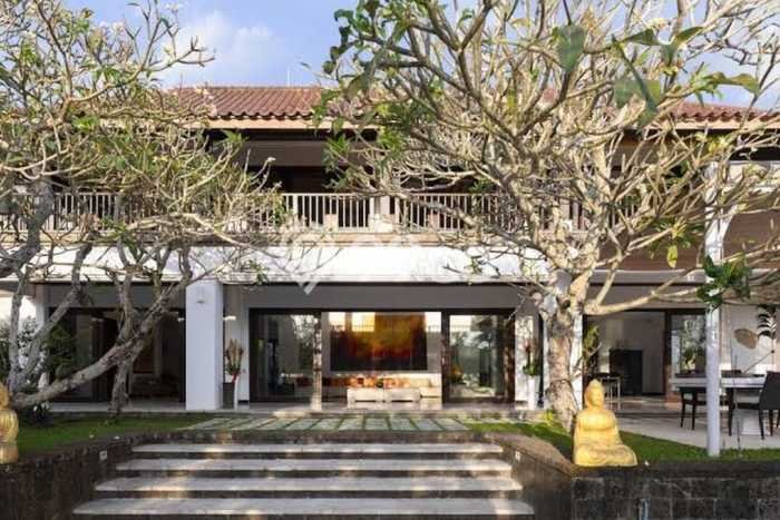 Vila Kawasan , Ukuran 3500m2m², Ideal untuk tempat tinggal keluarga Vila Kawasan , Ukuran 3500m2m², Ideal untuk tempat tinggal keluarga