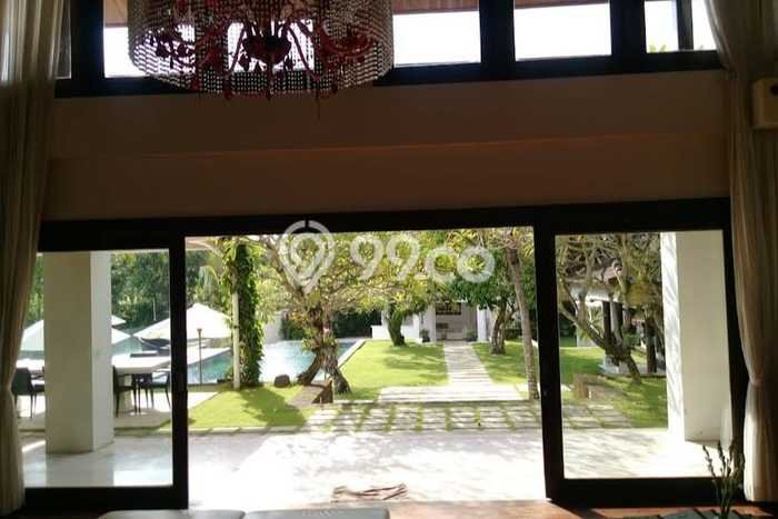 Vila Kawasan , Ukuran 3500m2m², Ideal untuk tempat tinggal keluarga Vila Kawasan , Ukuran 3500m2m², Ideal untuk tempat tinggal keluarga