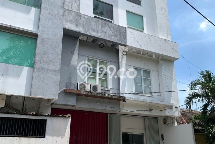 Ruko Dijual di Kembangan Jakarta Barat dengan Luas Bangunan 241m2 Ruko Dijual di Kembangan Jakarta Barat dengan Luas Bangunan 241m2